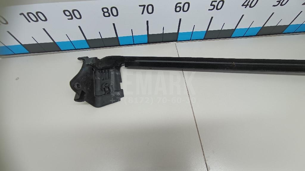 Уплотнитель стекла двери для  Audi A6 [C6,4F] 2004-2011