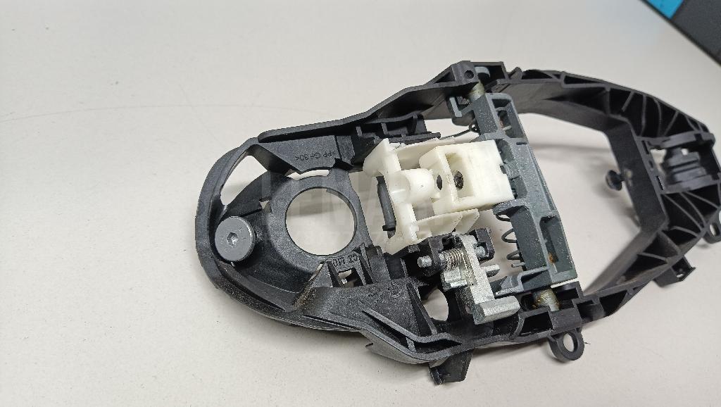 Кронштейн ручки для  BMW 7-serie F01/F02 2008-2015