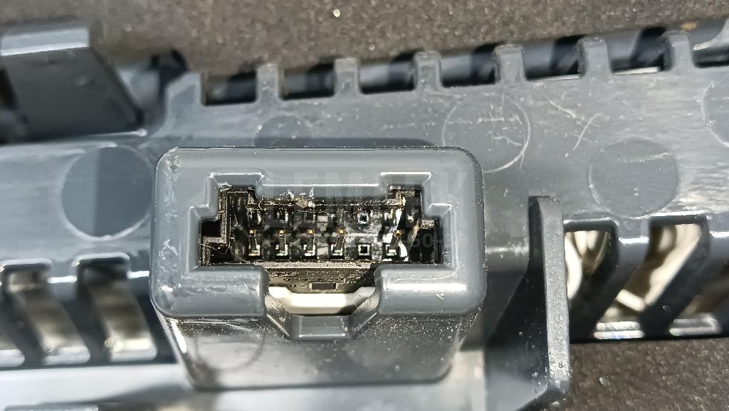 Фонарь задний внутренний левый для  BMW 4-serie F32/F33/F82 2012-2020