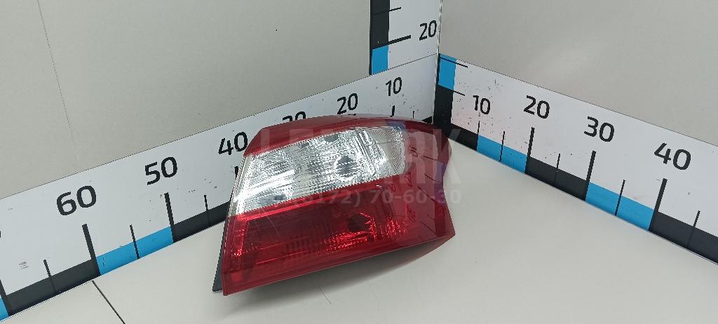 Фонарь задний наружный правый DM5Z13404E Ford