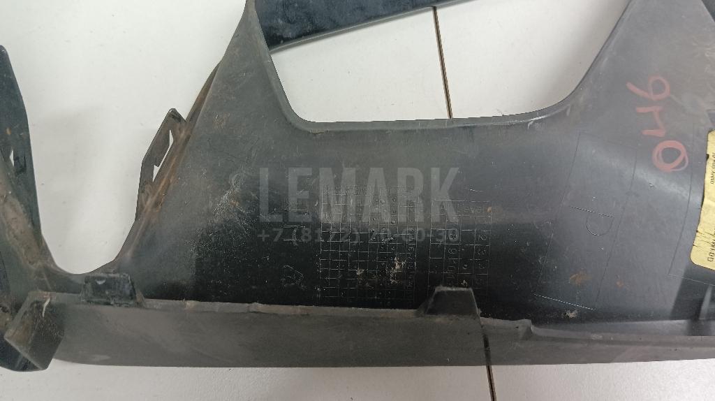 Накладка переднего бампера левая для  BMW 3-serie F30/F31/F80 2011-2020