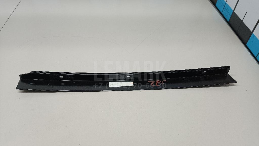 Накладка двери задней левой для  BMW X6 E71 2008-2014
