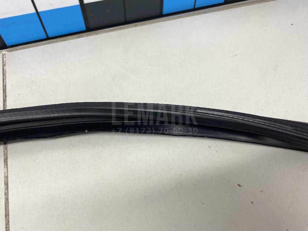 Накладка стекла переднего левого для  BMW 4-serie G22/G23 2020