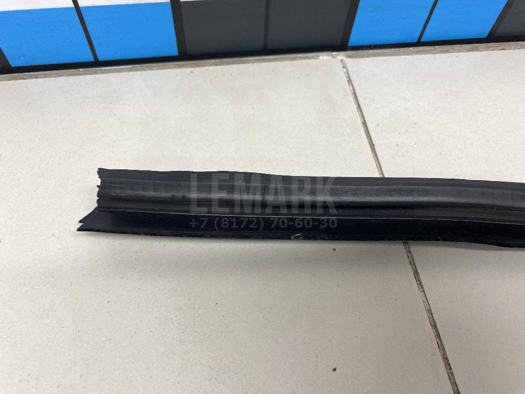 Накладка стекла переднего левого для  BMW 4-serie G22/G23 2020