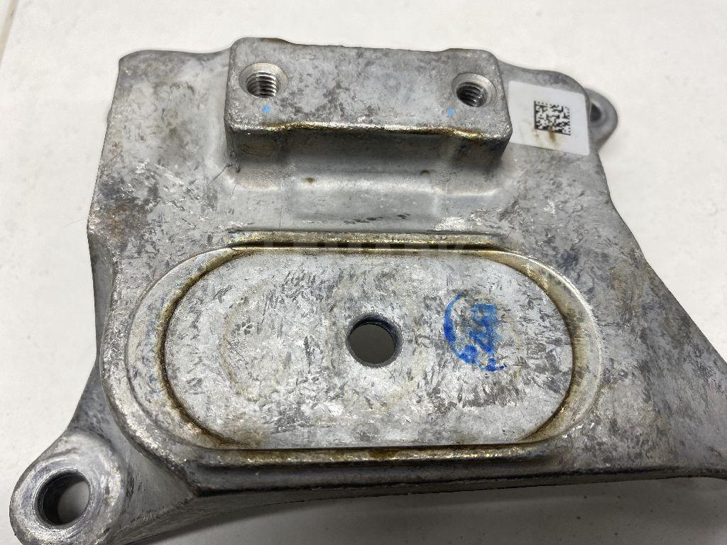 Кронштейн КПП для  BMW 3-serie E46 1998-2005
