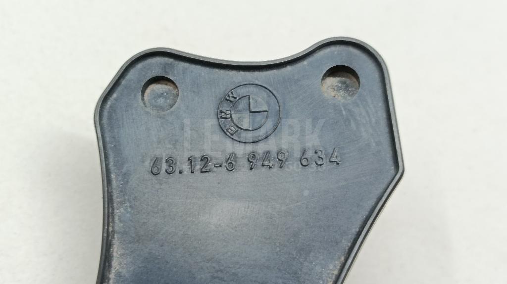 Кронштейн фар правый для  BPW R 1982