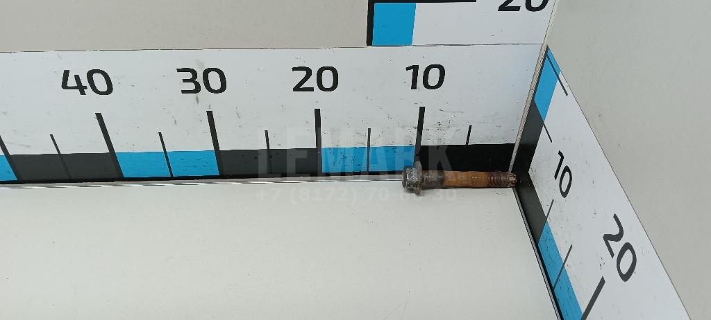 Болт переднего рычага 91554L1690 Toyota