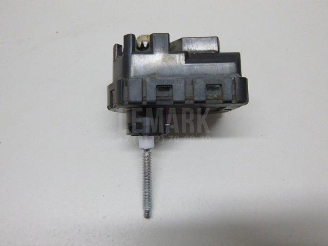 Моторчик корректора фары 8566112010 Toyota