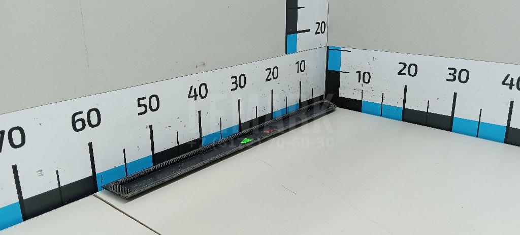 Молдинг задней правой двери 5L0853536C9B9 VAG