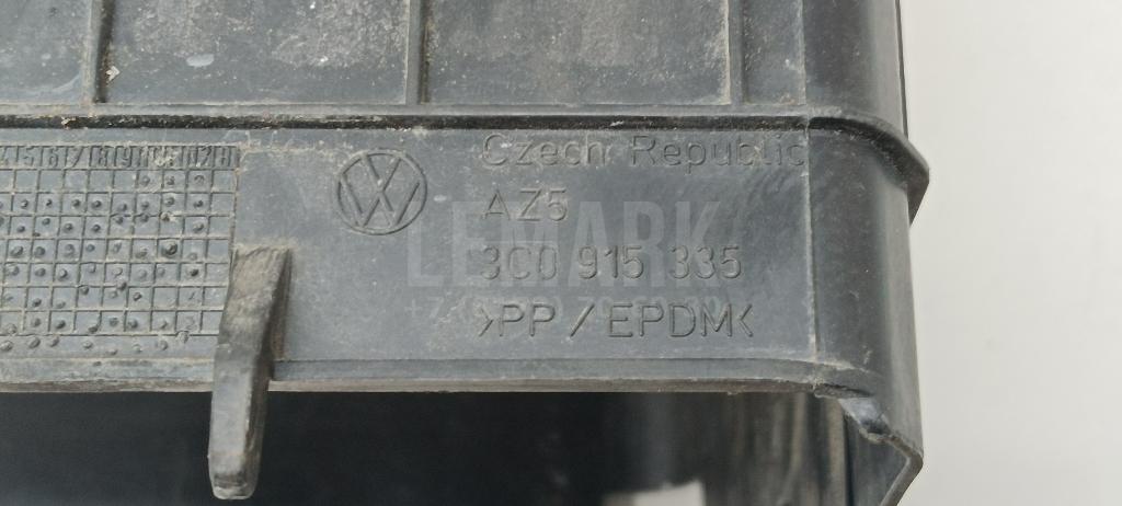 Корпус аккумулятора для  Cadillac Escalade II 2000-2006