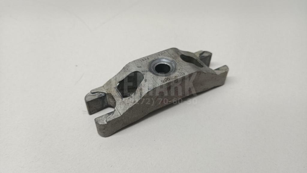 Кронштейн форсунки для  BMW X5 E70 2007-2013