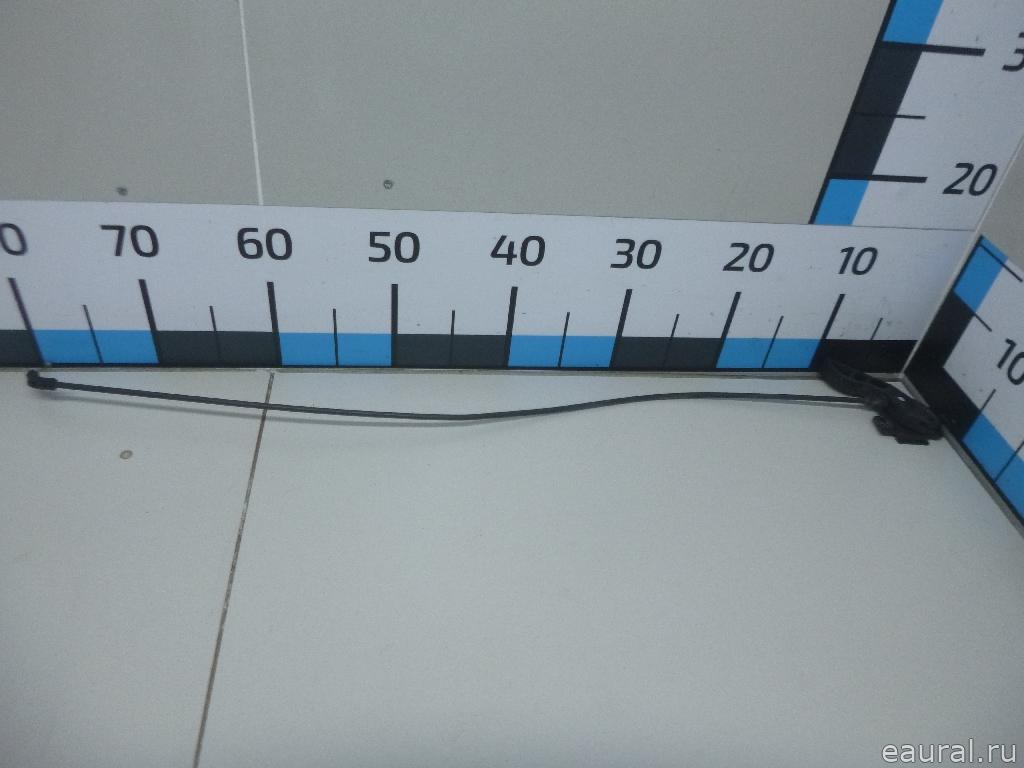 Крючок капота