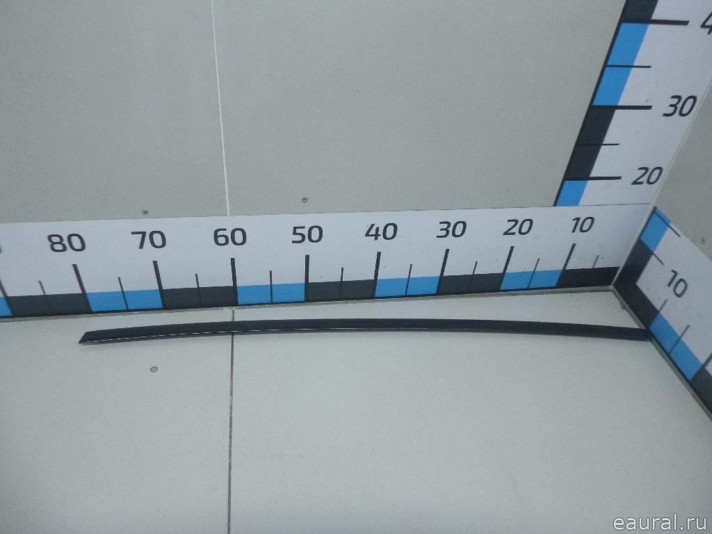 Накладка двери задней правой