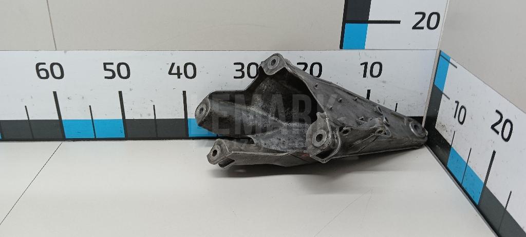 Кронштейн двигателя задний 7H0199370L VAG