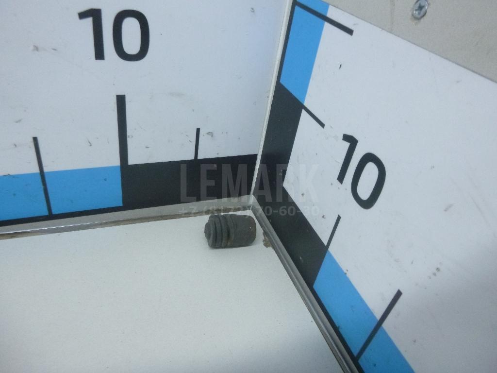 Отбойник крышки багажника 357827500 VAG