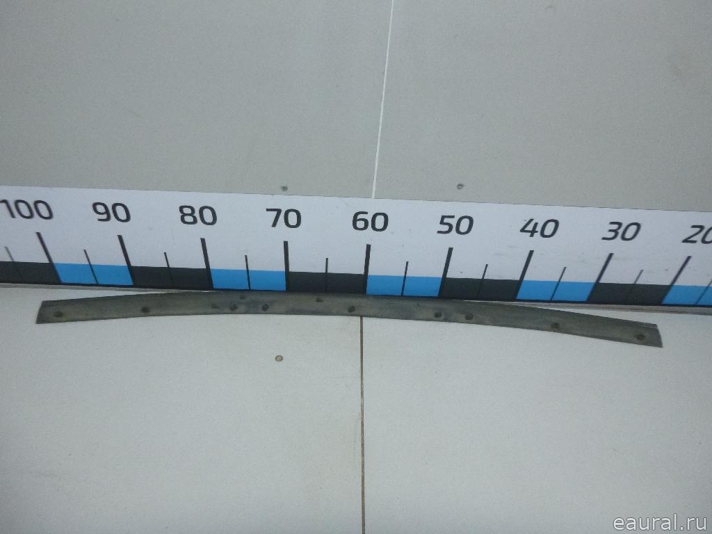 Уплотнитель капота