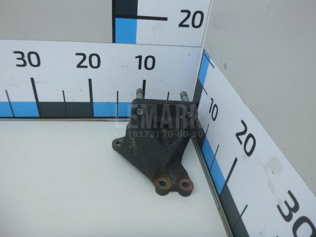 Кронштейн двигателя правый 216702B210 Hyundai-Kia