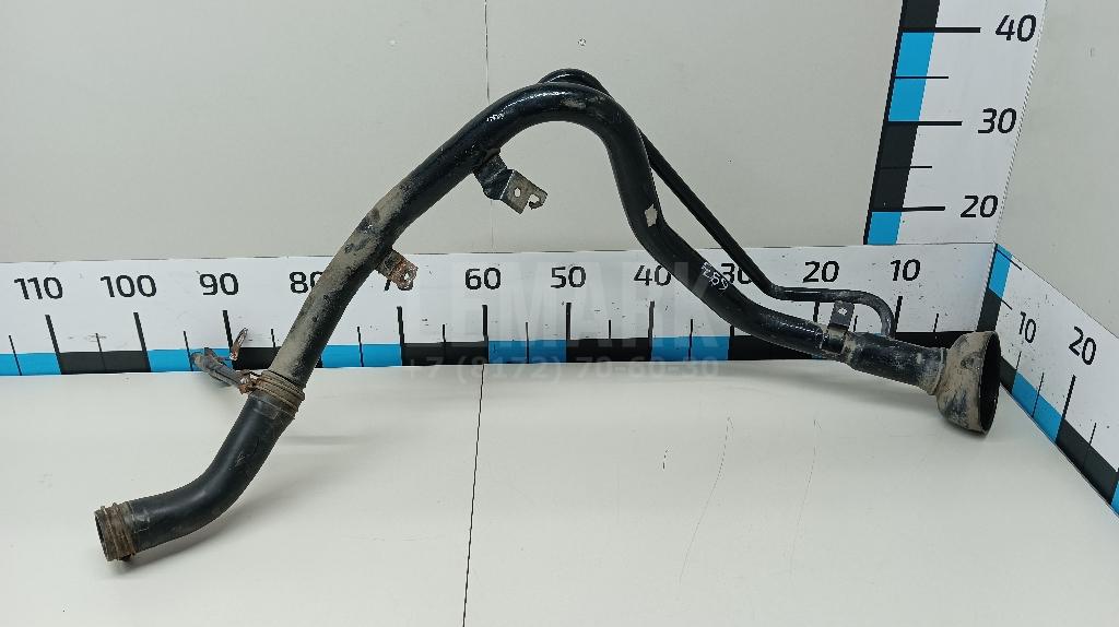 Горловина топливного бака 17221JD000 Nissan