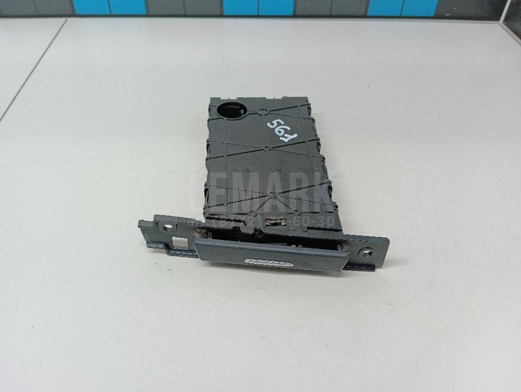 Подстаканник для  BMW 5-serie F10/F11 2009-2016