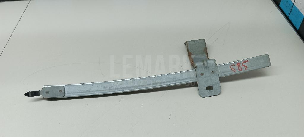 Направляющая стекла двери 80214JD000 Nissan