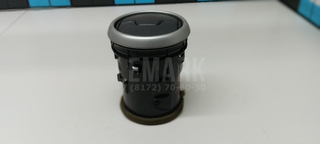 Дефлектор воздушный 68760JD10A Nissan