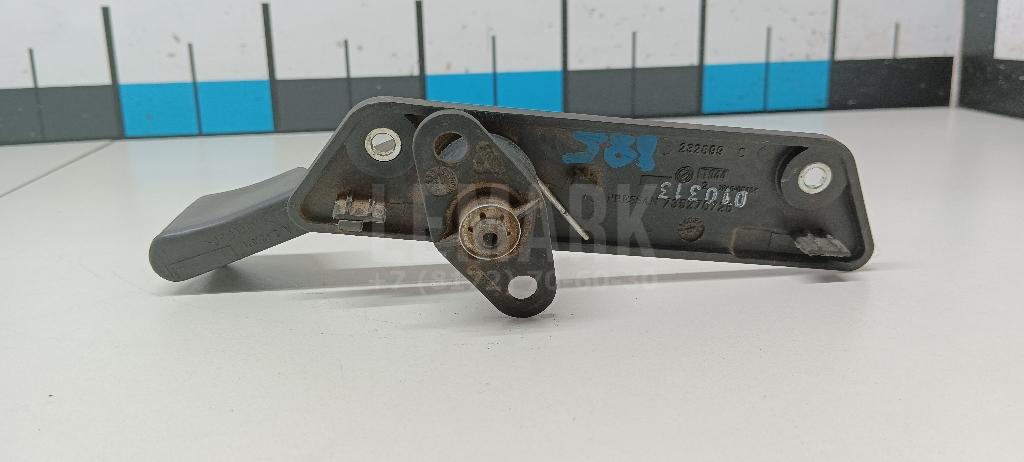 Ручка двери задней внутренняя правая для  Fiat Tipo 1988-1993