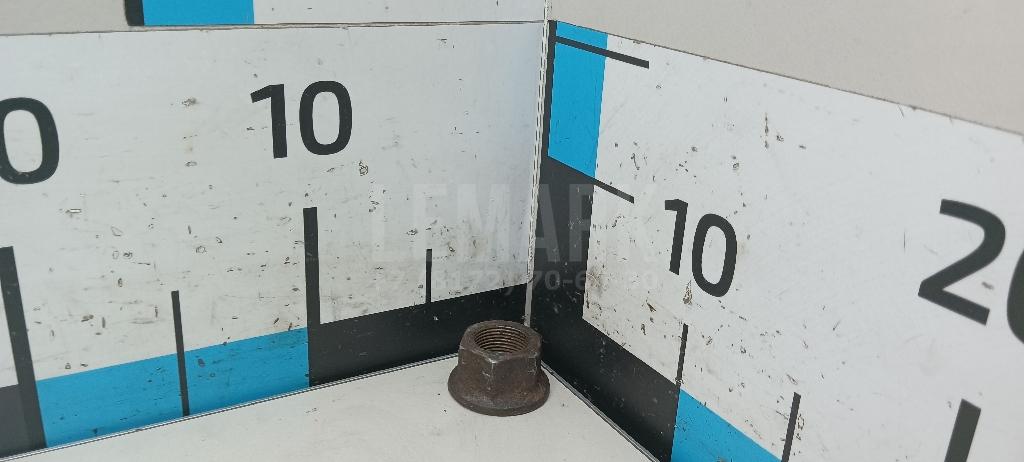 Гайка передней ступицы 402622Y000 Nissan