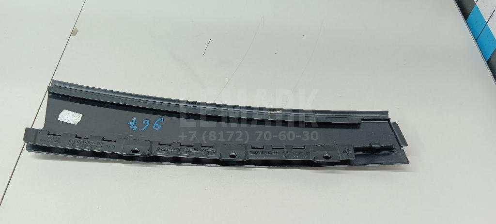 Накладка стойки для  BMW X7 G07 2018