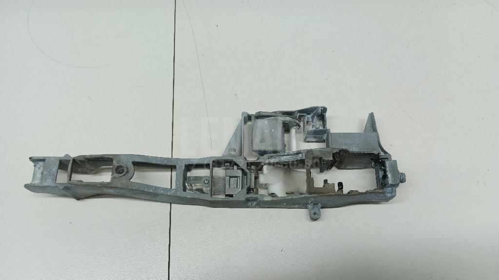 Кронштейн ручки для  BMW 3-serie E92/E93 2006-2012