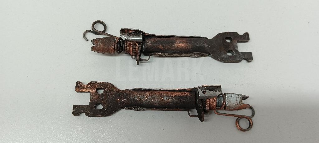 Планки разводки задних колодок к-кт 4420000QAD Nissan