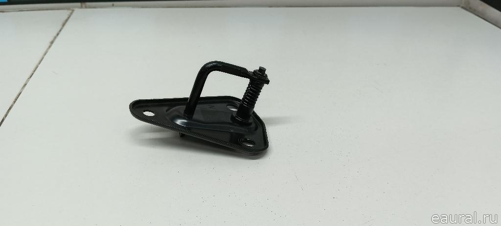 Ответная часть замка капота