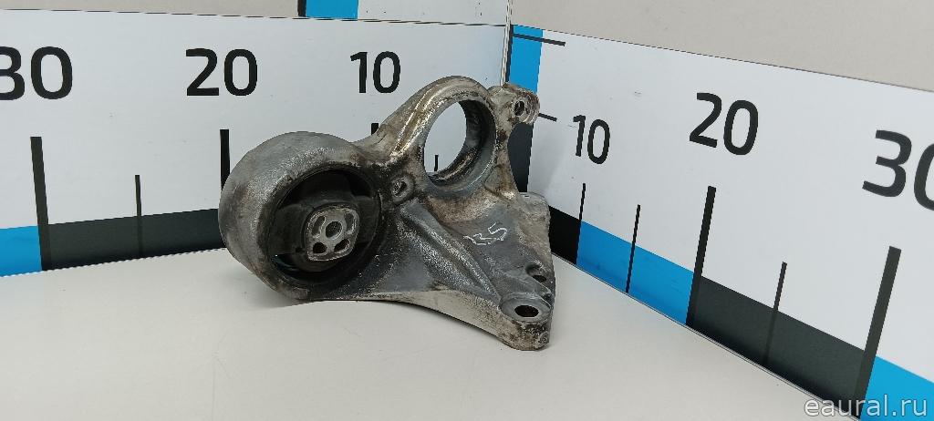 Кронштейн промежуточного вала