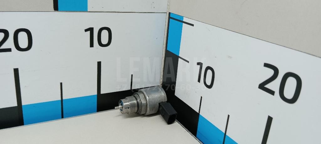 Регулятор давления топлива 04L130764E VAG