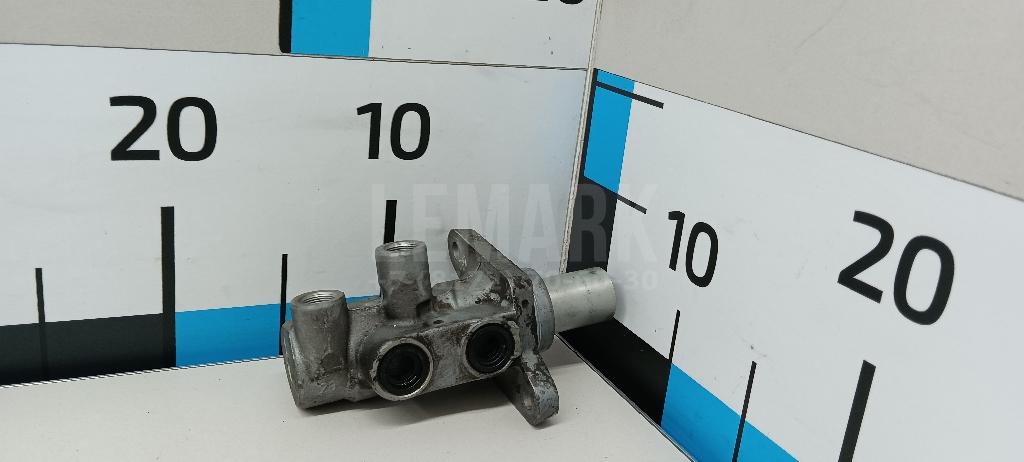 Цилиндр тормозной главный 1846217 Ford