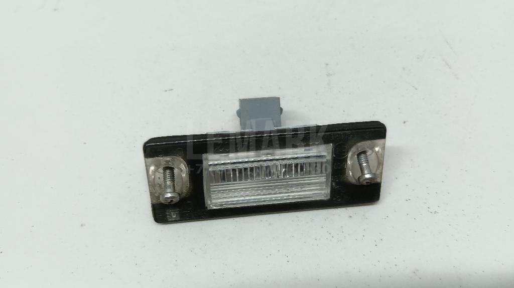 Фонарь подсветки номера для  BMW 1-serie E82/E88 2007-2013