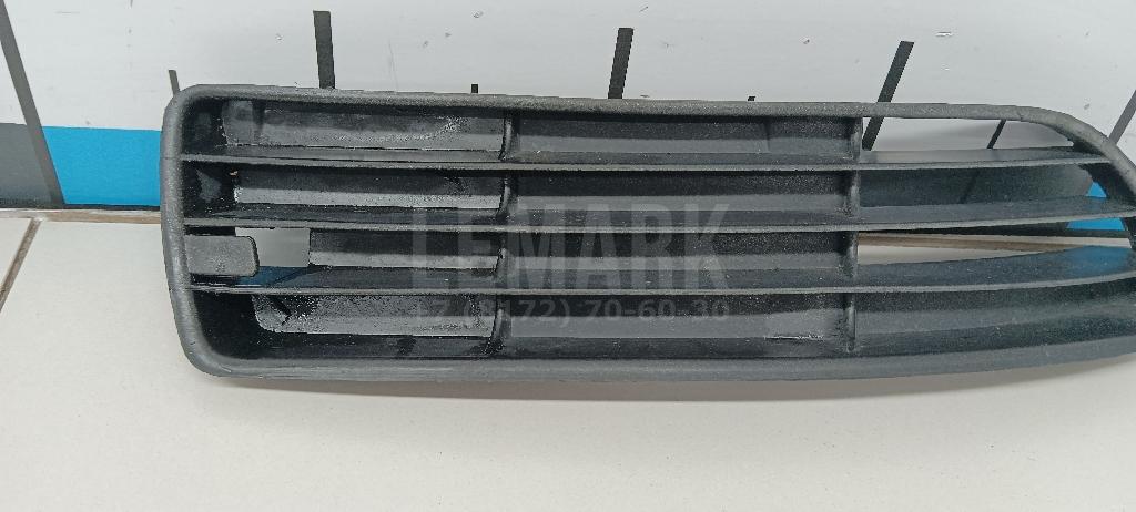 Решетка в бампер правая для  Audi A3 [8V] 2013-2020