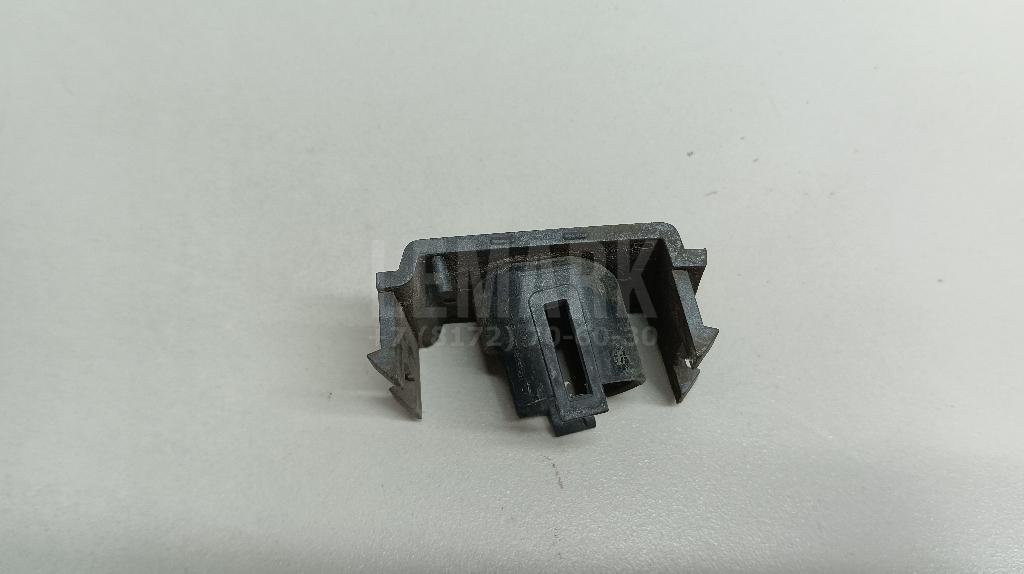 Кронштейн датчика парковки для  BMW 1-serie E82/E88 2007-2013