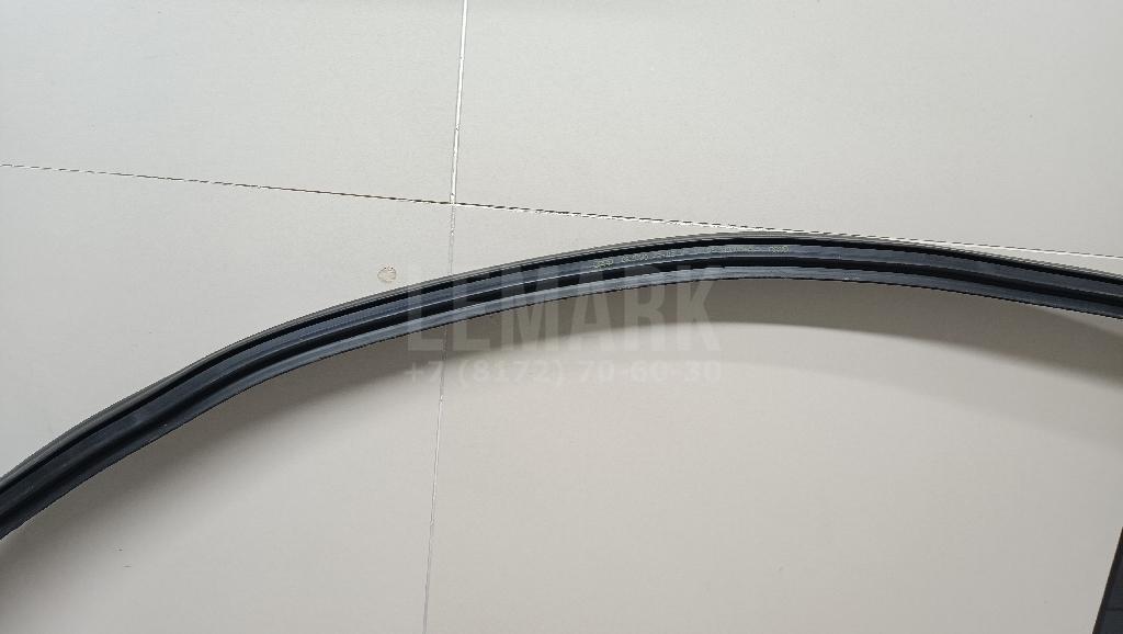 Уплотнитель стекла двери для  BMW 6-serie E63 2004-2009