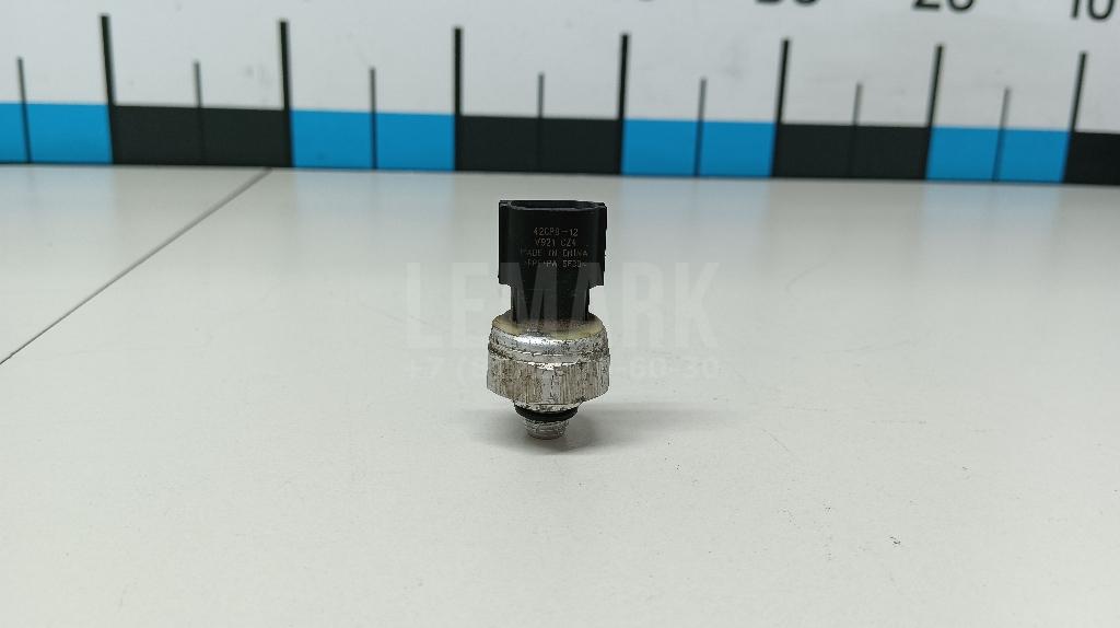 Датчик кондиционера 977213K000 Hyundai-Kia