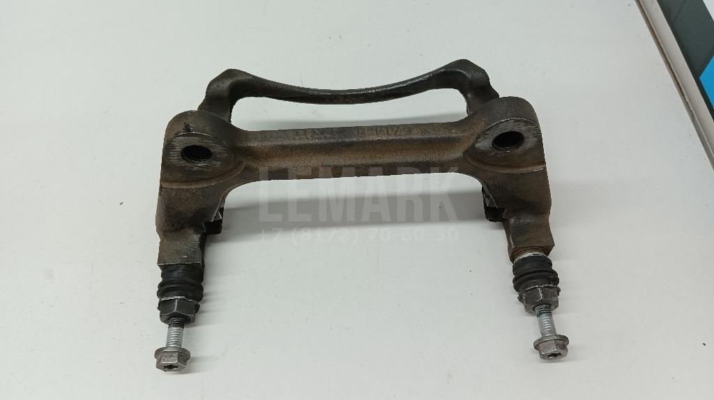 Скоба суппорта переднего правого для  BMW 1-serie F20/F21 2011-2019