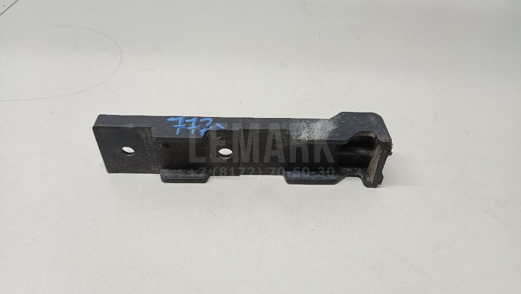 Кронштейн заднего бампера 866851H210 Hyundai-Kia