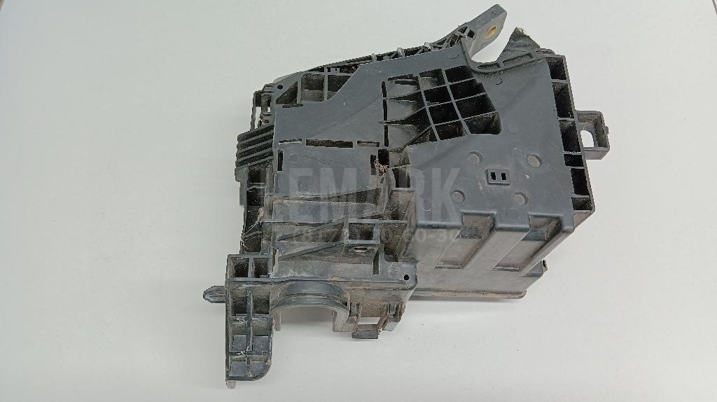 Корпус блока предохранителей 919502H010 Hyundai-Kia