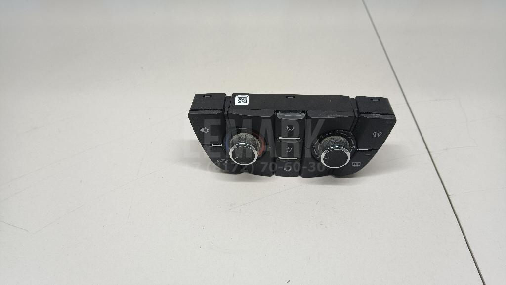 Блок управления отопителем 13346092 GM