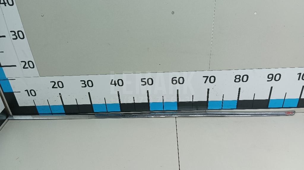 Молдинг передней левой двери 3C8853071A2ZZ VAG