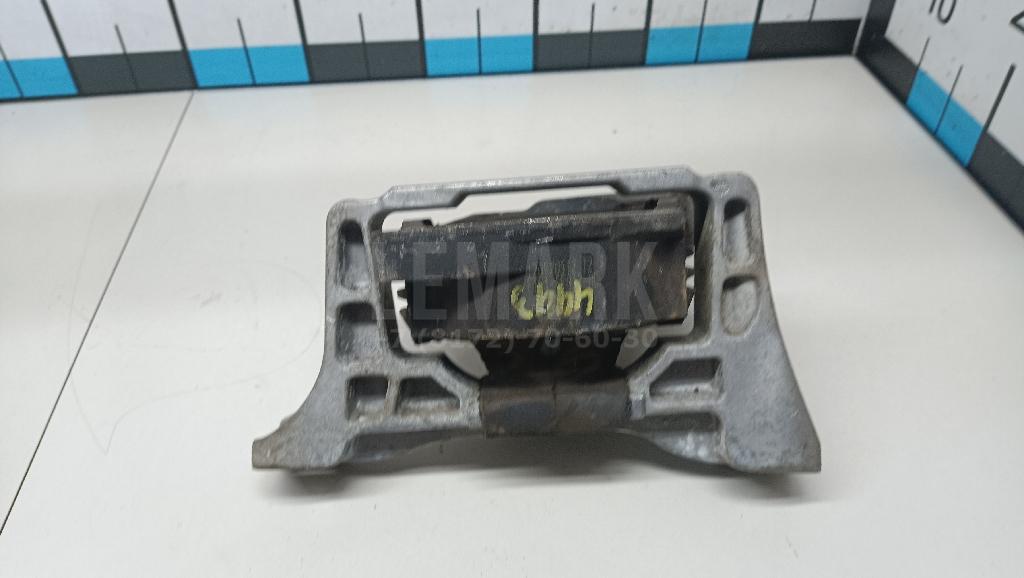 Опора двигателя правая 1871258 Ford