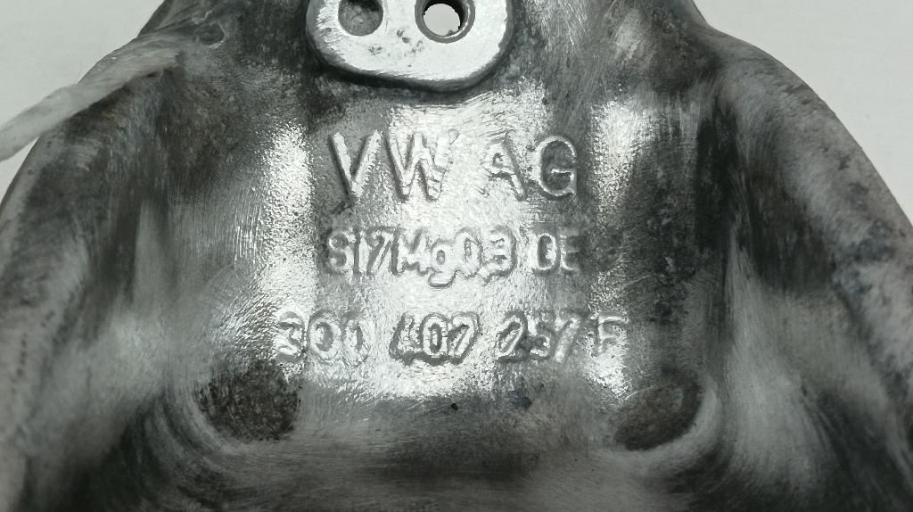 Опора шаровая левая передней подвески 3C0407365B VAG