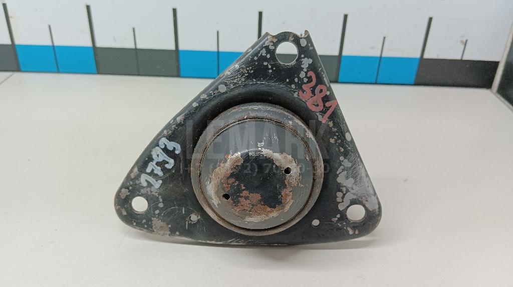 Опора двигателя правая 218101H300 Hyundai-Kia