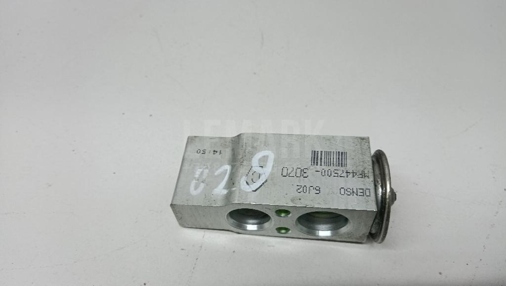 Клапан кондиционера 8851526070 Toyota