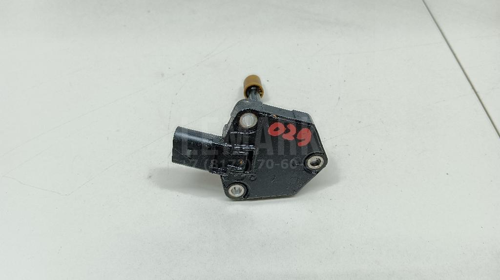 Датчик уровня масла 03C907660Q VAG