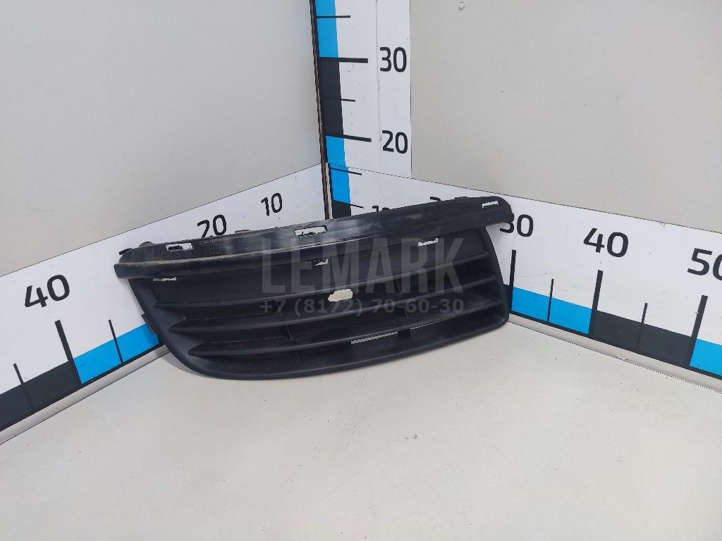Решетка в бампер правая 1K0853666J9B9 VAG